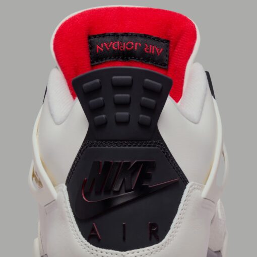 Buty męskie Air Jordan 4 Retro „Flight Club” - obrazek 9